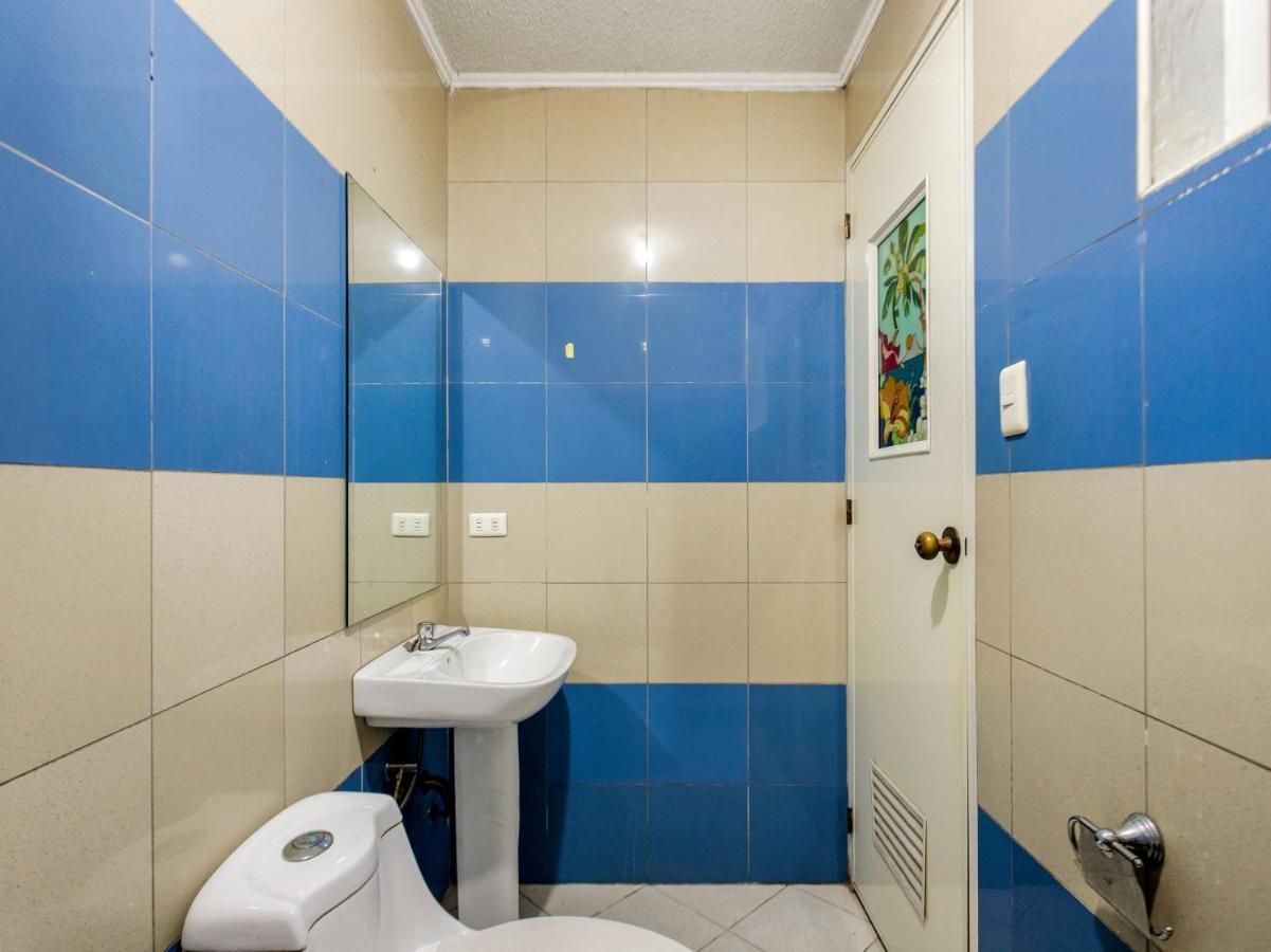 Oyo 831 Casa Maria Hotell Manila Eksteriør bilde